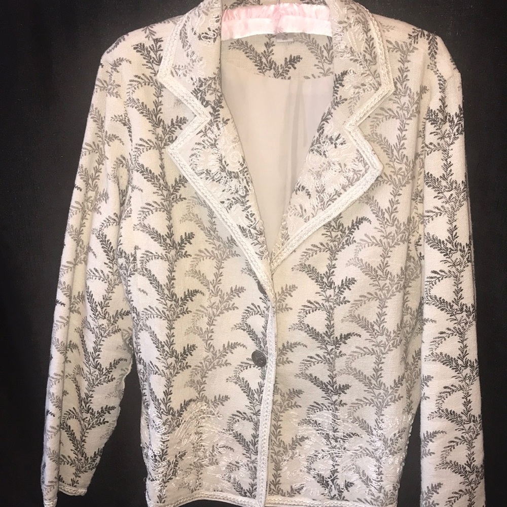 Coldwater Creek Ladies Beaded Blazer FF19